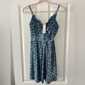 Francesca's Collections Velvet Blue and White Floral Dress